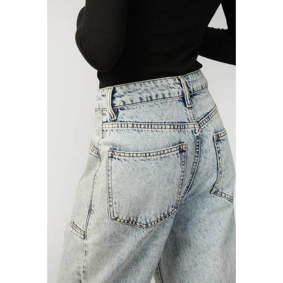 NEW IN THE MOOD FOR LOVE kallisto long sleeve top in black - Picture 5 of 5